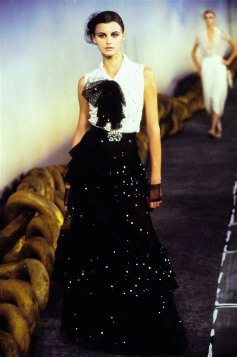 Chanel 2001 